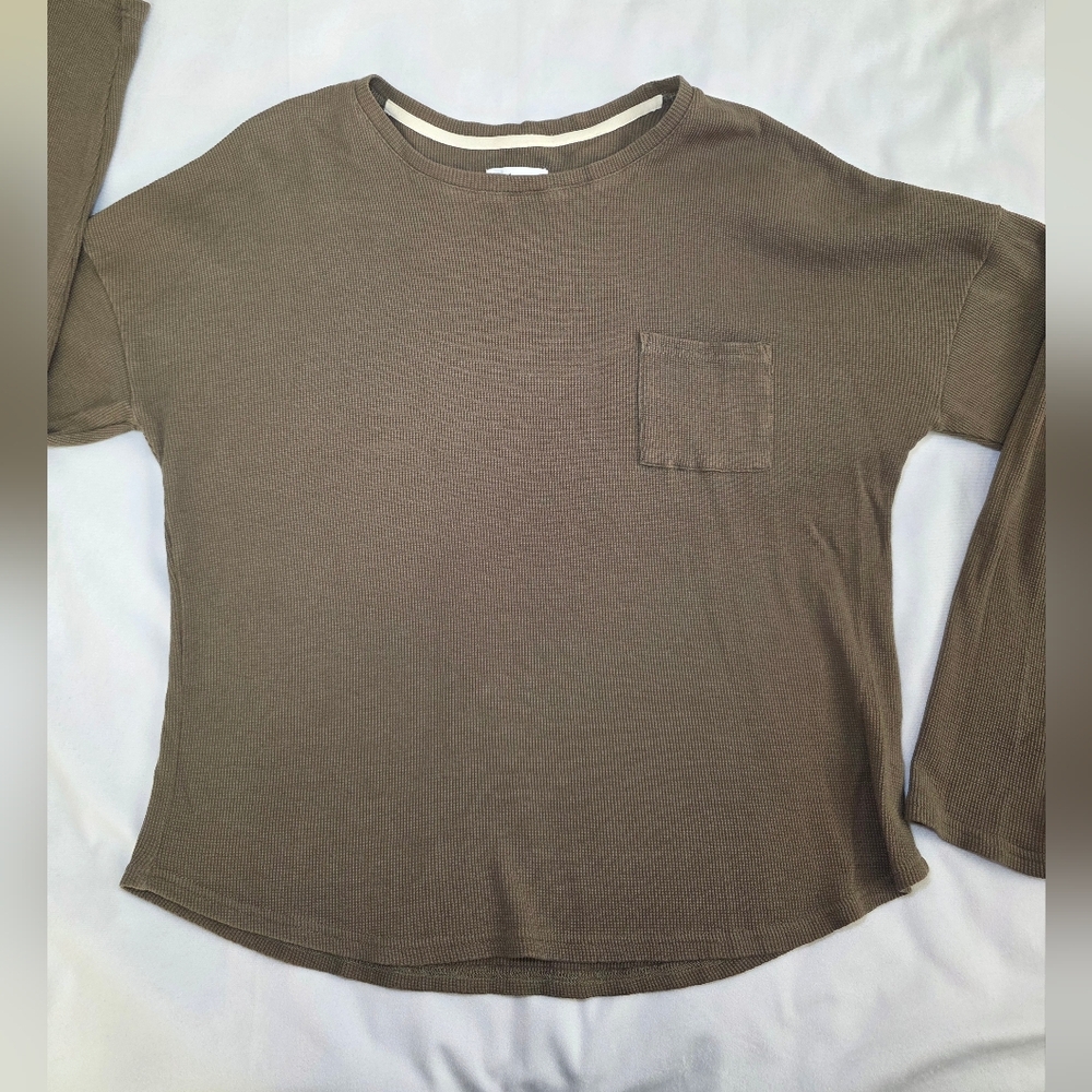 Carly Jeans Long Sleeve Thermal Top Shirt w/Pocket- Size Lg Olive Green